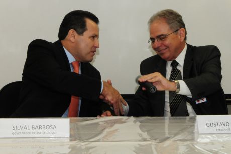 Silval e Infraero assinam ordem de serviço da 3ª etapa do Aeroporto Marechal Rondon