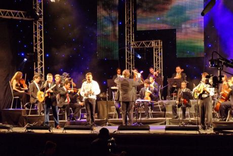 Orquestra de Mato Grosso lança DVD no aniversário de Cuiabá com o trio Pescuma, Henrique e Claudinho