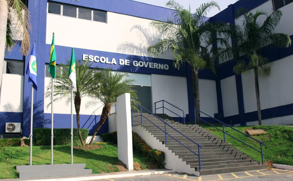 Escola de Governo de MT está com inscrições abertas para capacitação em direito da administração pública