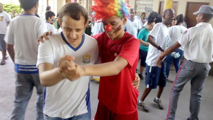 Mais de 120 alunos da Escola Tiradentes participaram da Semana de Inclusão Social na Apae