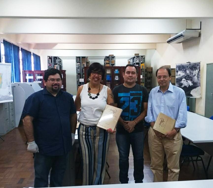 Professores universitários de Mato Grosso do Sul e Portugal visitam Arquivo Público